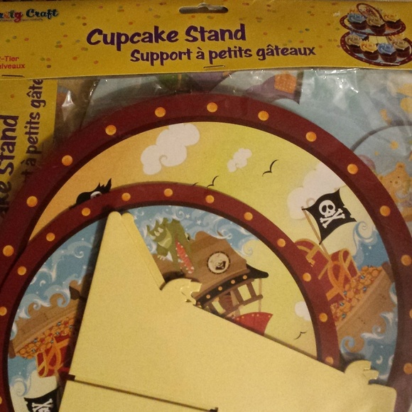 Two-Tier Cupcake Stands - Picture 3 of 8